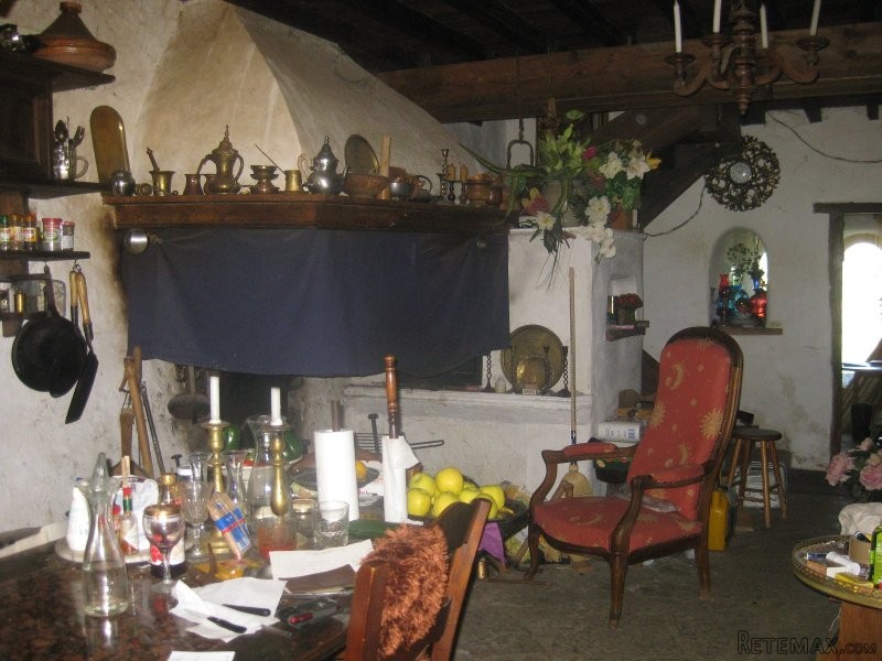 Stone House To Renovate With Courtyard.. - 2