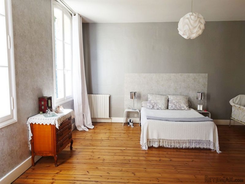 Sale Bourgeois House Saintes (17100) Rg - 2