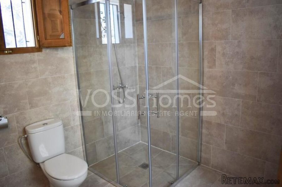 EXCLUSIVE LISTING TO VOSS HOMES - A very attractive.. - 19