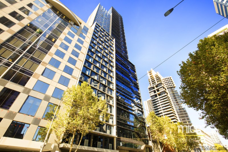 Style and Light in this North-Facing..