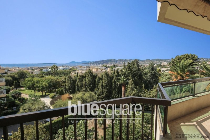FOR SALE - APARTMENT 6 ROOMS IN ANTIBES