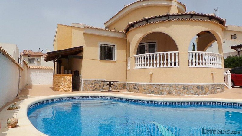 3 Bedrooms - Villa - Alicante - For Sale