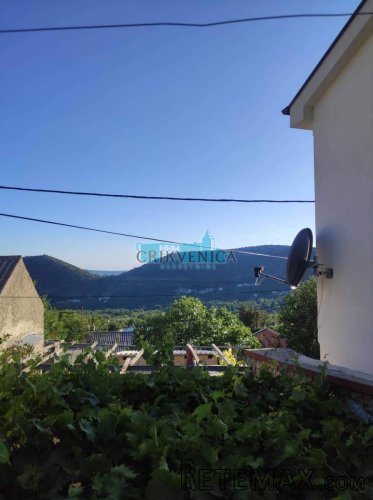 Kamena kuća Bribir