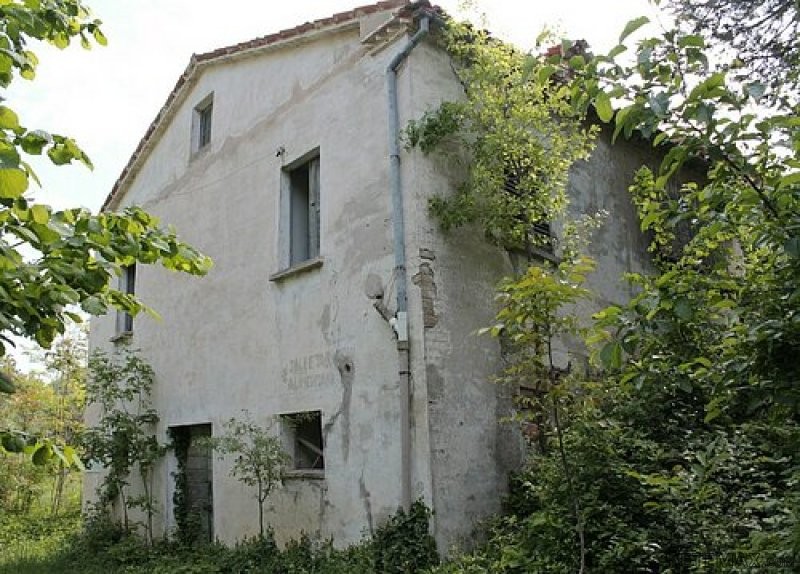Large Traditional Stone Property With 2.. - 2