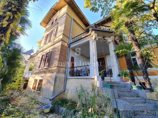 OPATIJA, stan od 244 m2 u austrougarskoj vili drugi red do..