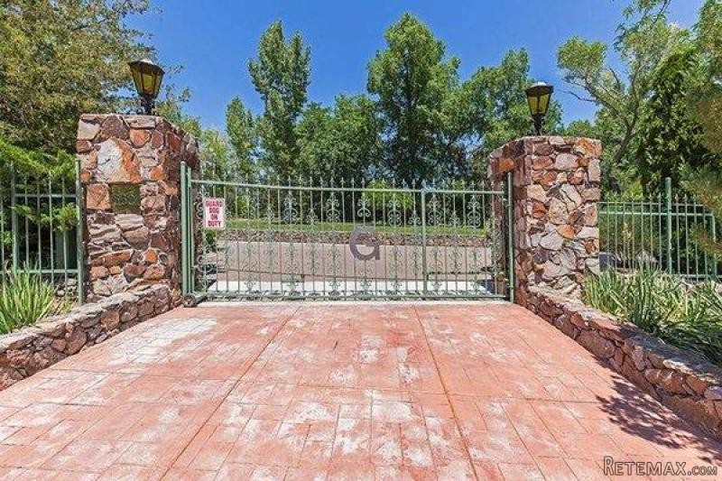 8 bedroom Residence For Sale: Reno.. - 2