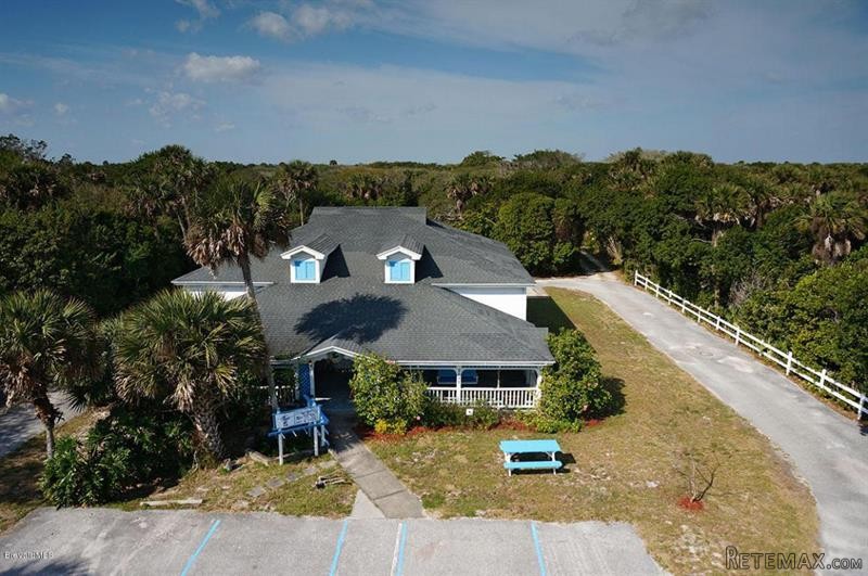 Commercial Property For Sale: 8898..