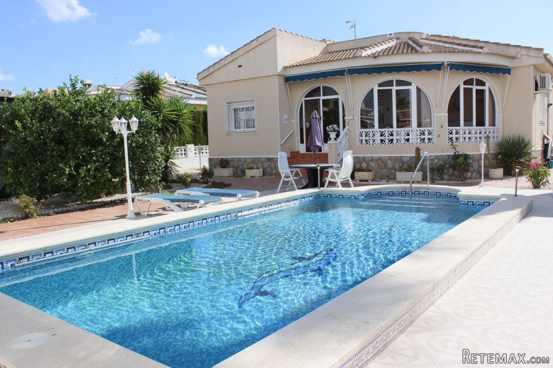 3 Bedrooms - Villa - Alicante - For Sale