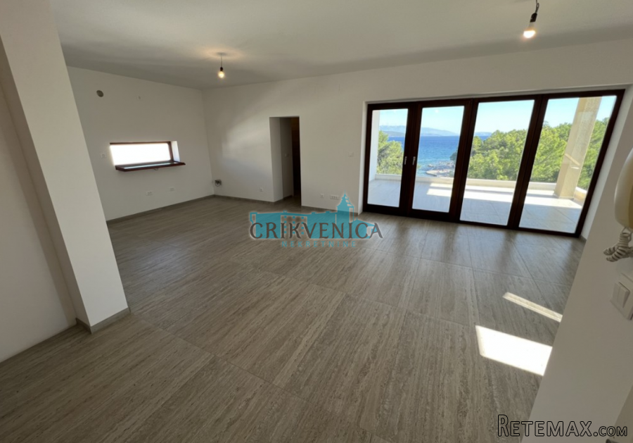 Otok Krk, grad Krk apartman na 1.katu, prvi red do mora - 2