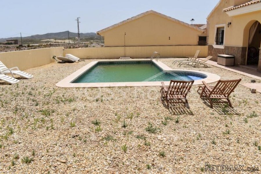 FOR SALE WITH VOSS HOMES - A larger than average, "as.. - 5