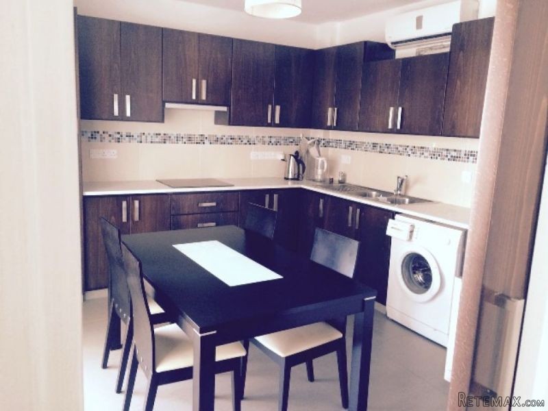 Luxury 4 bedroom apartment in Town..