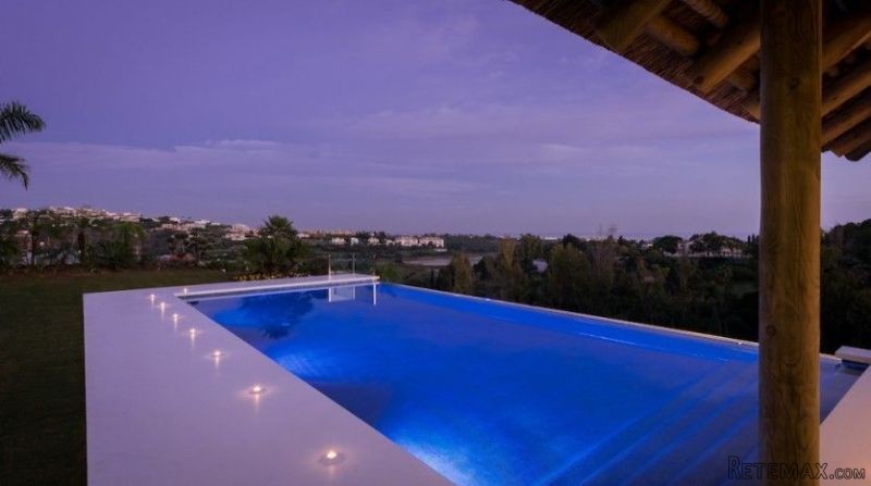 5 Bedrooms - Villas - Malaga - For Sale