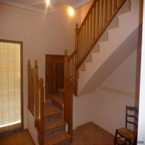 Pinoso, Alicante - 5 Bed Townhouse For.. - 2