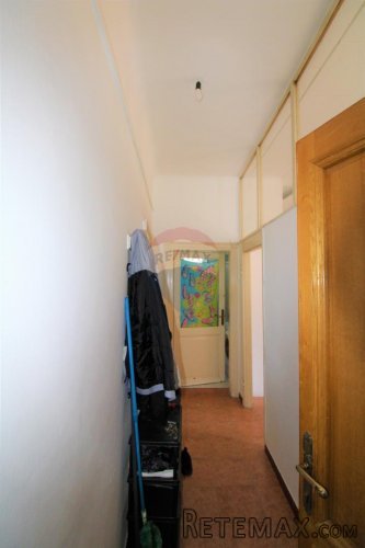 Rovinj,pola kuće s vrtom60m2 i poslovnim prostorom-otvoreni - 6