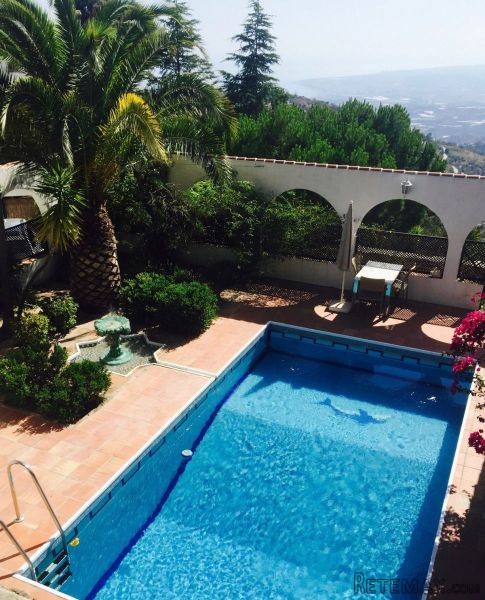 Chalet for Sale in Sayalonga 320.000..