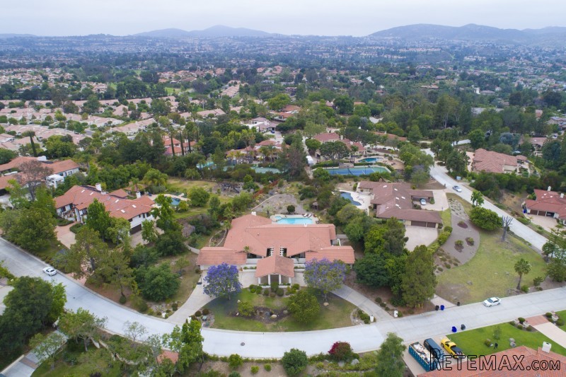18676 Avenida Cordillera