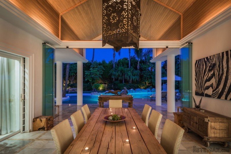 Character Villa Walking Distance to the.. - 2