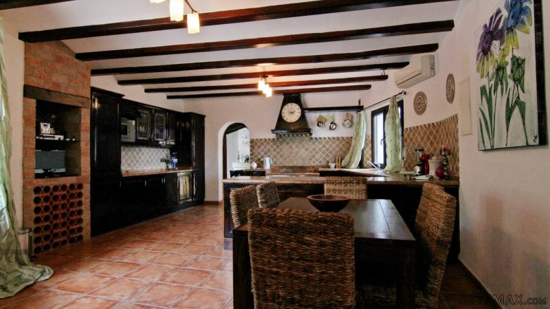Unique Family 5 Bedroom 5 Bathroom.. - 2