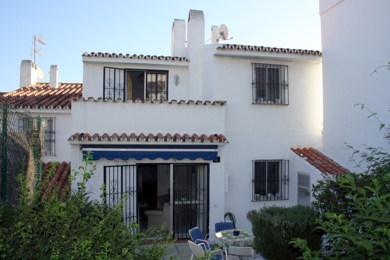 Cosy Townhouse in Gated Community close.. - 2