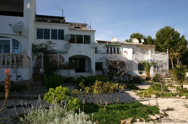 1 Bedroom - Apartment - For Sale