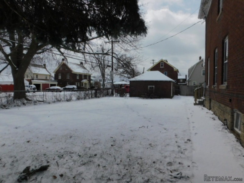 2665 Niagara Avenue Niagara Falls, NY.. - 2