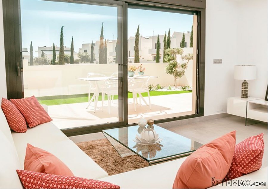 Nice apartment located in Los Dolses, Orihuela Costa. The.. - 2