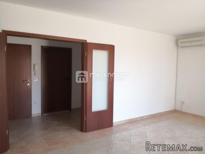 Novi Vinodolski, dvije stambene jedinice, 94.62m2, terasa - 2