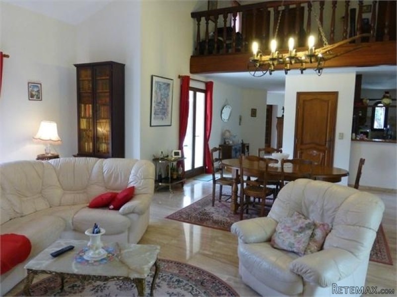 Spacious 4 Bed Villa With Pool.. - 2