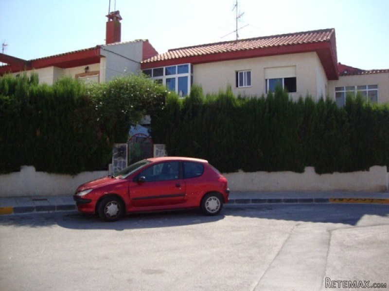 4 Bedrooms - Semi Detached - Alicante -..