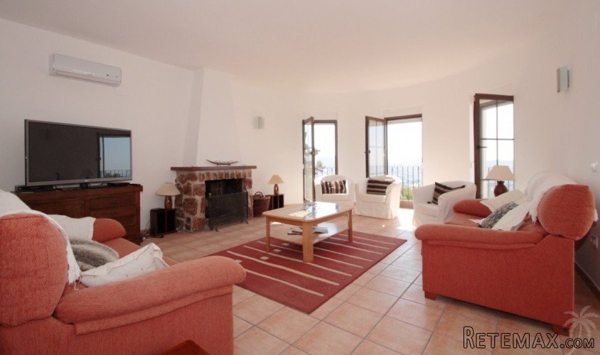 Enjoying stunning panoramic sea and coastline views from.. - 6