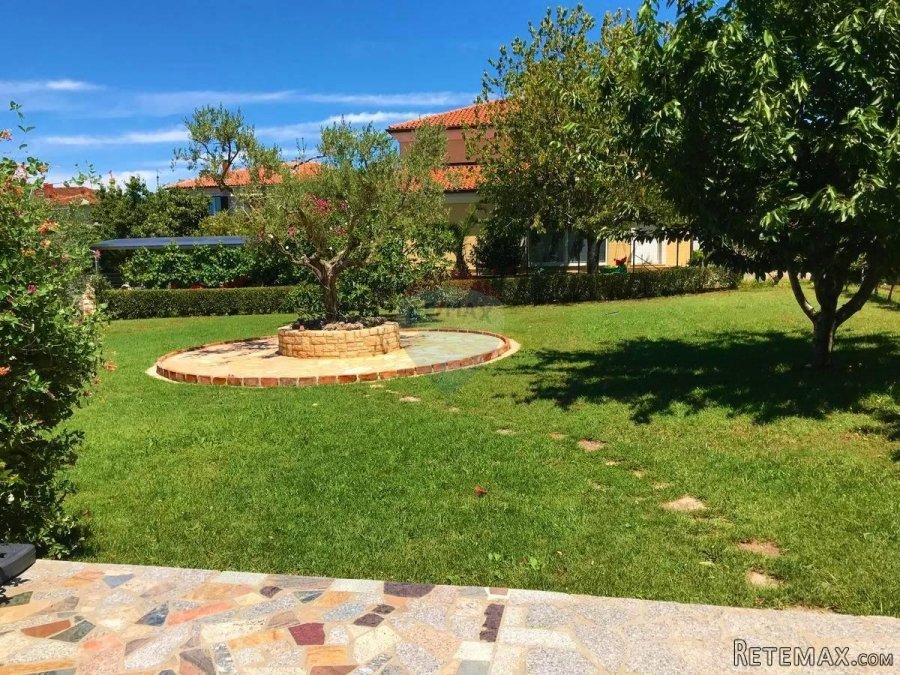 Istra, Umag, obiteljski pansion sa bazenom svega 1,5 km od m - 6