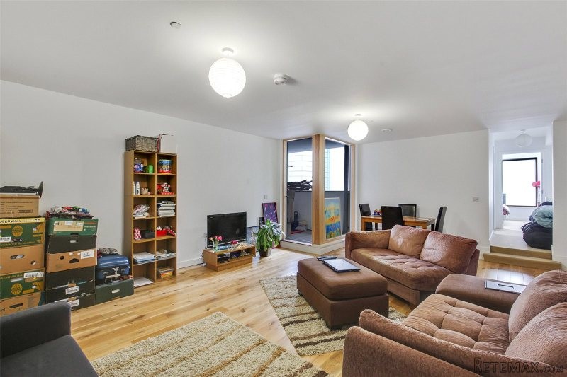 Property - London - For Sale - 2