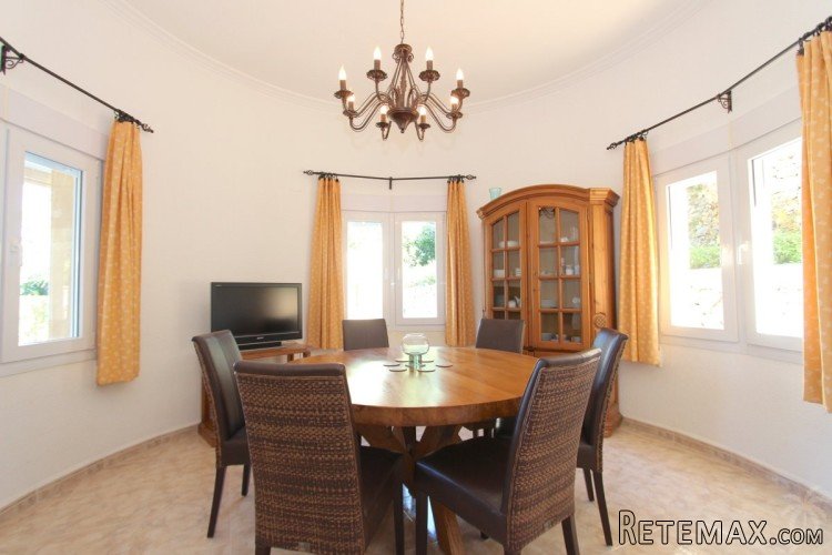 Beautiful 4 bedroom Villa in Javea for sale with sea views. - 7