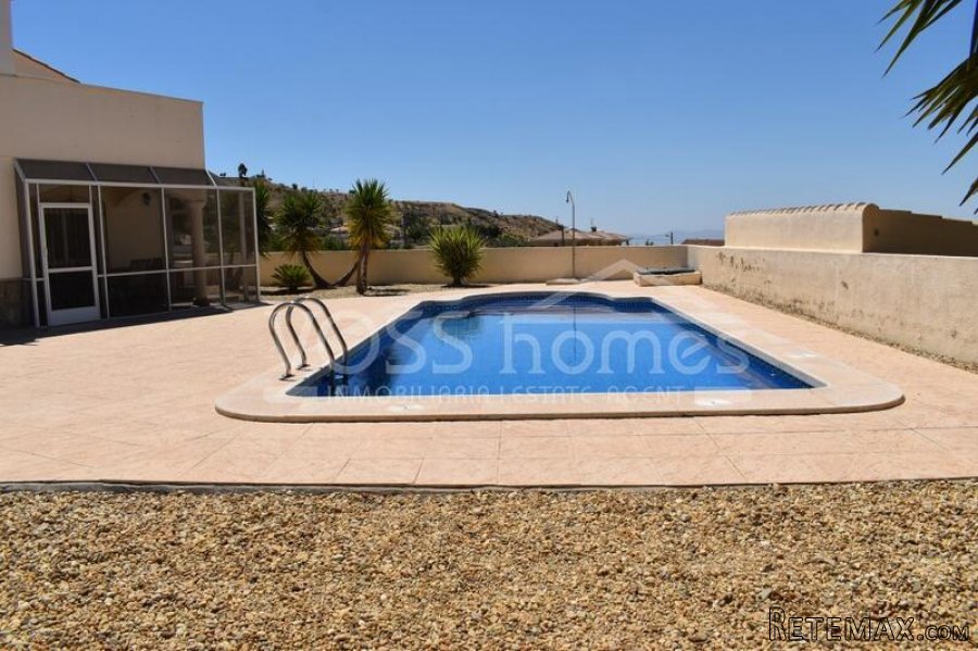 NEW & EXCLUSIVE TO VOSS HOMES - A beautifully presented &.. - 9