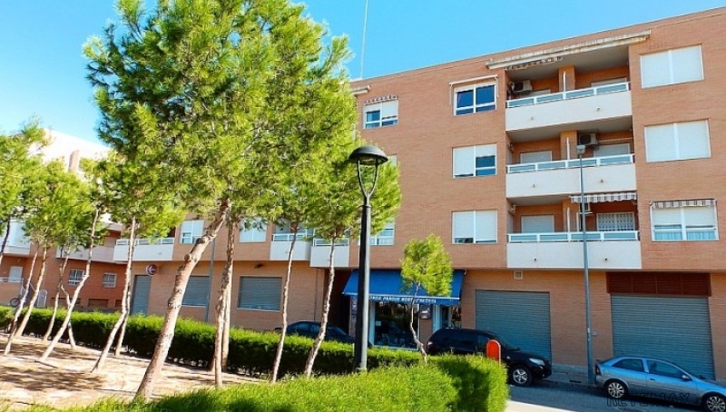 Resale · Apartment · Spain · Costa Bl..