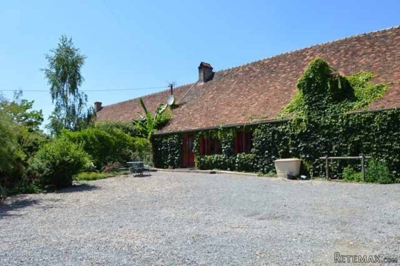 2 Bedrooms - House - Bourgogne - For..