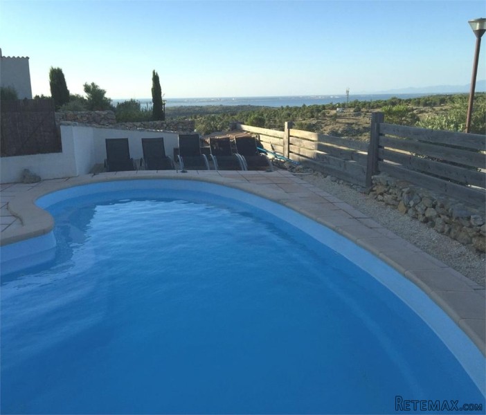 Beautiful Villa With Pool And Sea..