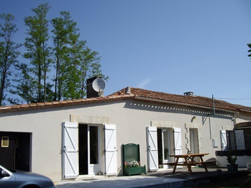 Lovely Country House On One Level - 2
