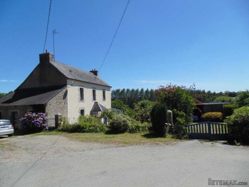 4 Bedrooms - Maison - For Sale - 2