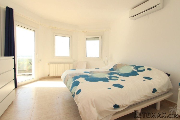 House for sale with excellent open views to the sea and the.. - 8