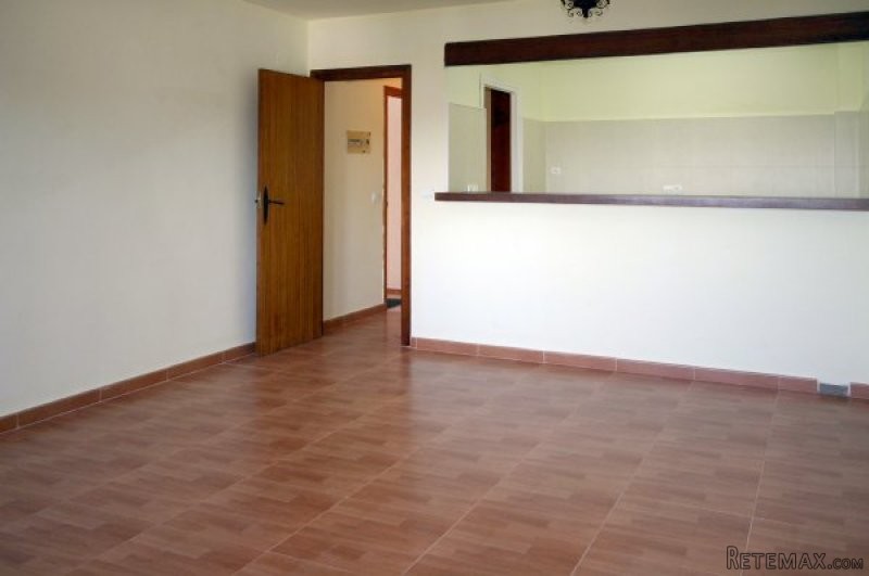 1 Bedroom - Apartment - For Sale - 2