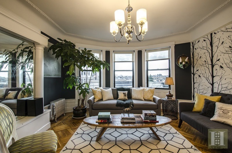 3 bedroom Apartment For Sale: 567 8TH..