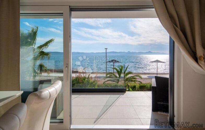 PRILIKA DO KRAJA GODINE! - Zadar(Bibinje 94m2)-10m od mora - 2