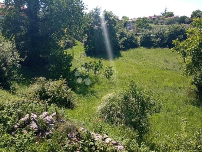 Građevinsko zemljište u srcu sela - 3