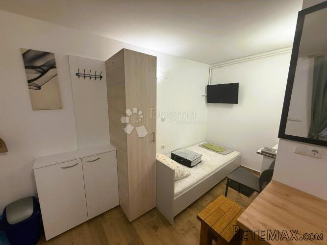 Renovirana kuća s mogućnošću odvajanja u dvije jedinice - 3