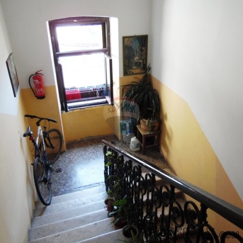 Ista,Centar Pula, potkrovlje za renoviranje 162 m2 - 5