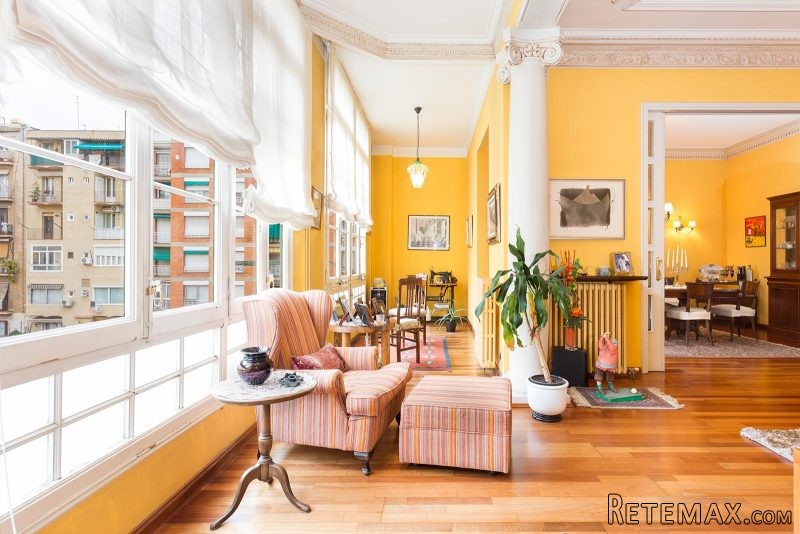 Manorial apartment for sale in Barcelona - 2