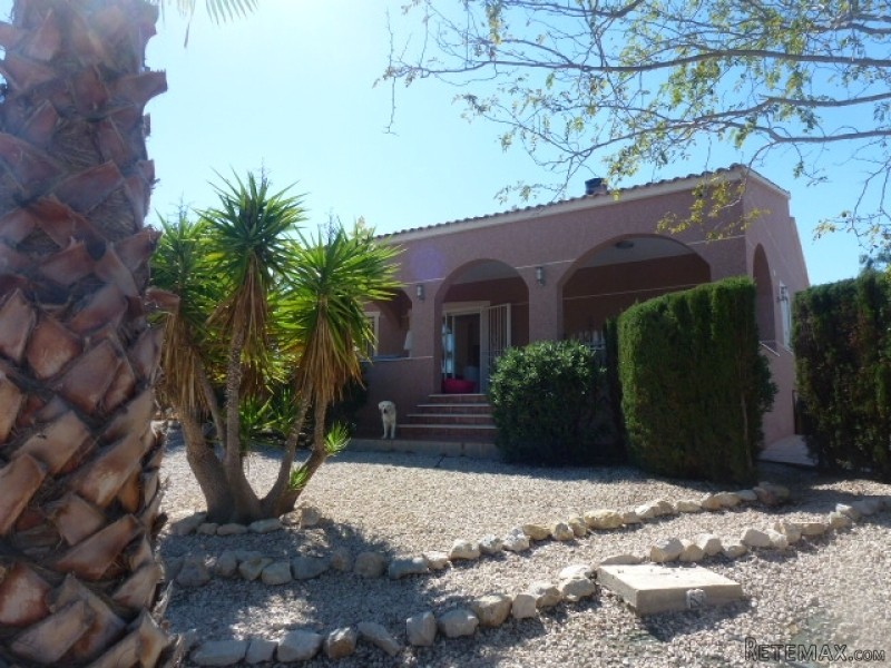 Villa For Sale In Hondon De Los..