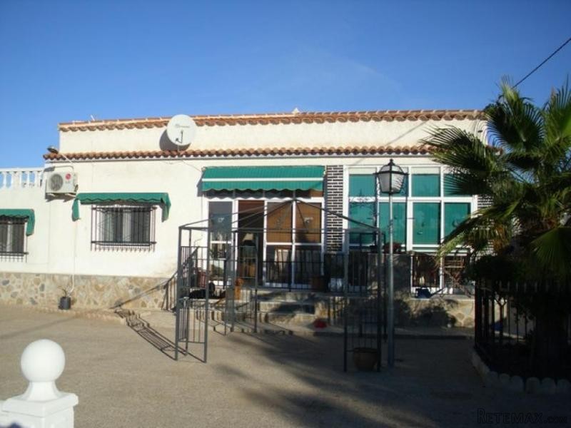 Existing Home & Business in Albatera..