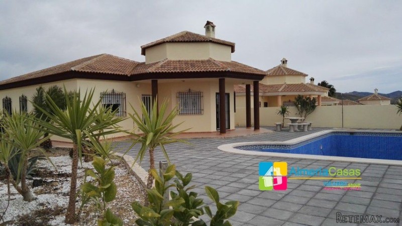 Villa For Sale In Zurgena